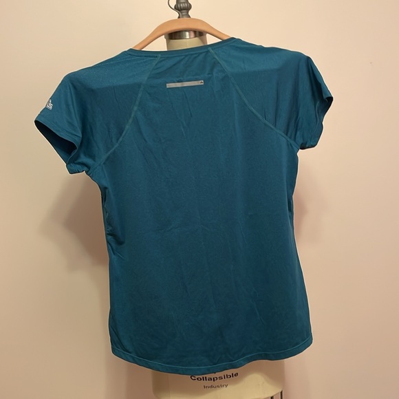 Women’s Activewear Short Sleeve Top Sz Small EMS. - Picture 2 of 8